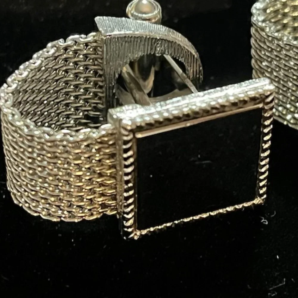 VTG Silver Tone Mesh Wrap Square Frame Flip Cufflinks Retro Gift